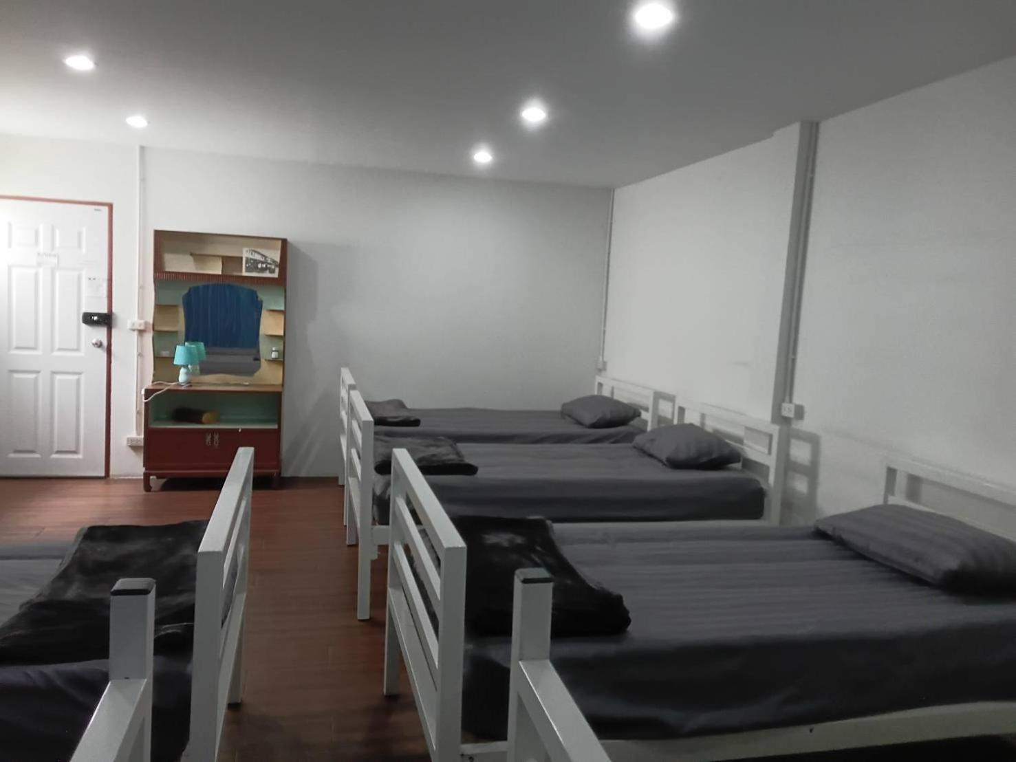 Happy Home Hostel バンコク都 エクステリア 写真